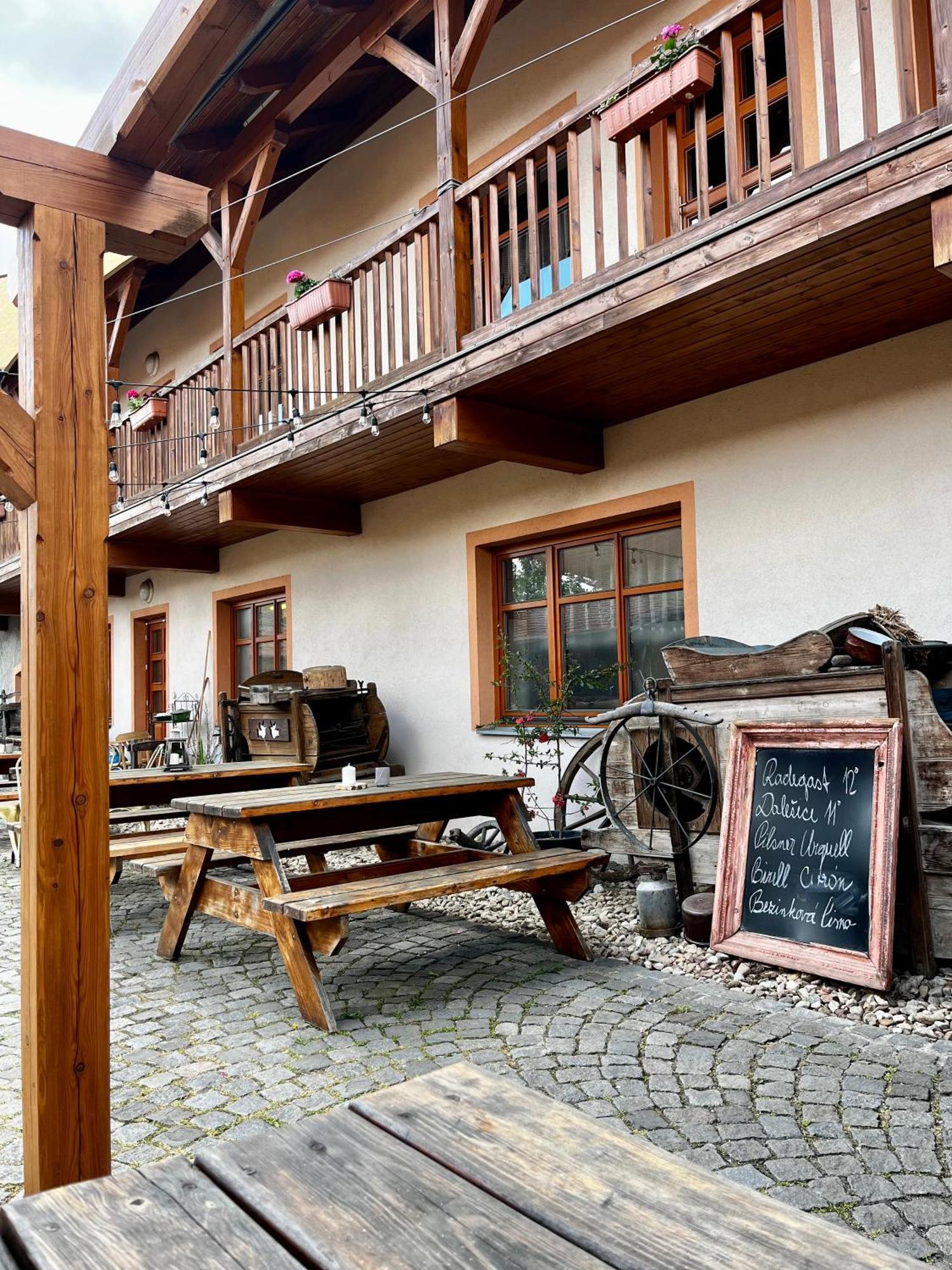 Apartamento Mohelensky Dvur Mohelno Exterior foto